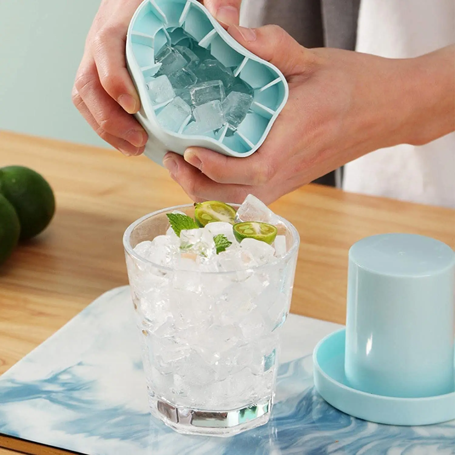 New 3d Press Type Ice Cubes Maker Silicone Ice Mold Round Cylinder Ice Cube Making Mould Tools
