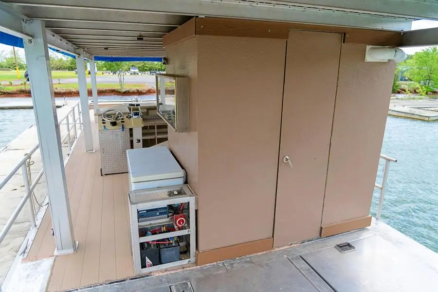 Kinlife Large Tanker Boat 50-Person Capacity Safe and Stable Easy to Control for Entertainment and Passenger Use