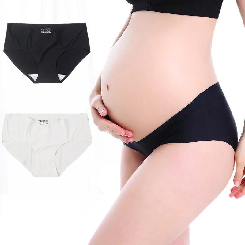 820# Wholesale low waist V-type ice silk seamless underwear naked girls solid color triangle underwear