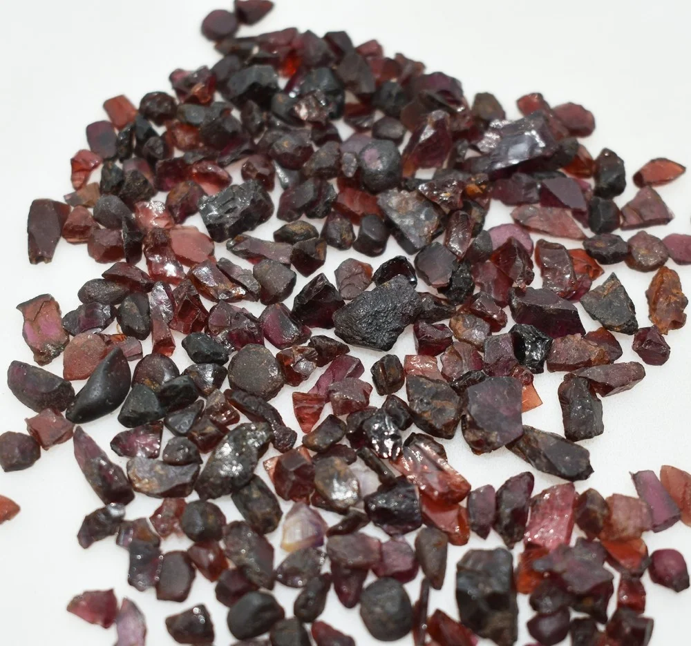 Excellent Quality Natural Mozambique Garnet Rough Gemstone, Semiprecious Loose Gemstone Wholesaler