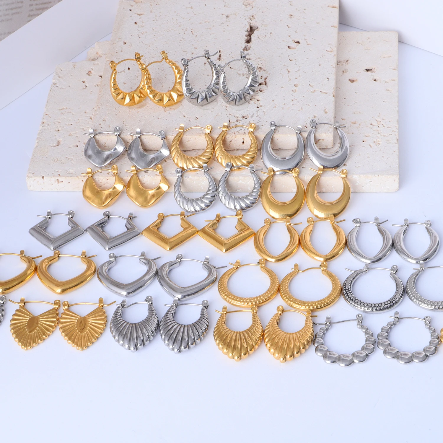 High Quality Women Hypoallergenic Earrings Stainless Steel 18k Gold Plated Fashion Hoop Earrings Waterproof Non Tarnish Jewelry