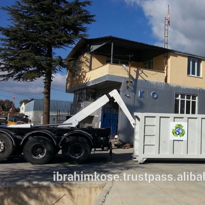 Грузовик с крючком