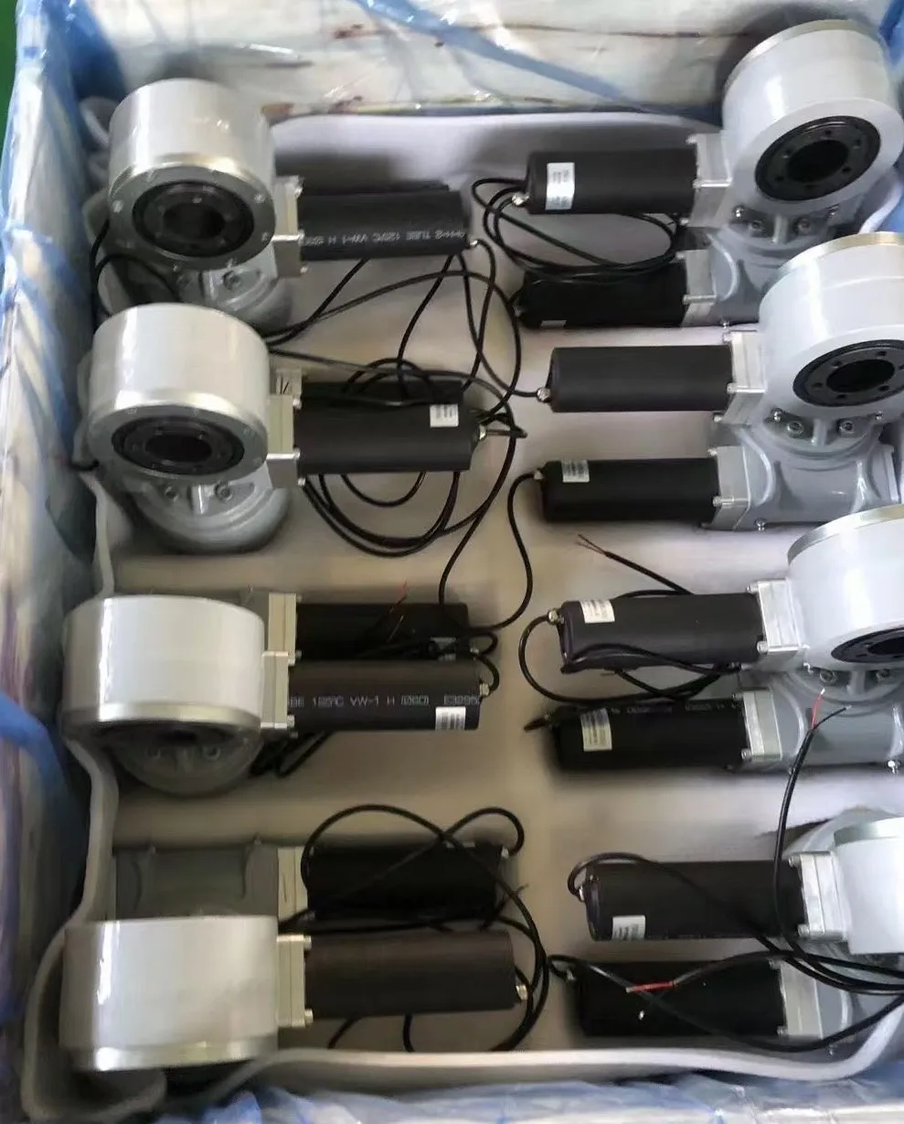 SDE3 Dual Axis Slew Drive With 24V DC Motor For Solar Tracker System And For Solar Panels