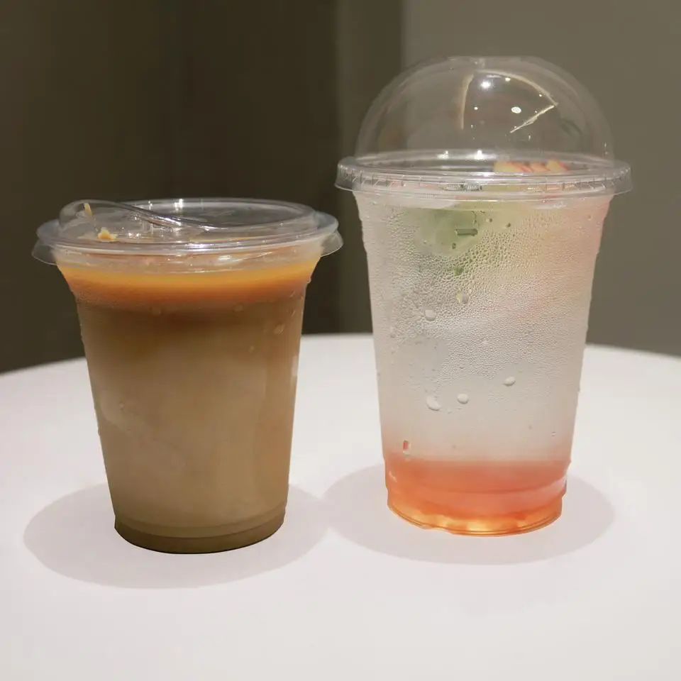 factory yogurt wholesale 18 oz plastic reusable plastic cup with lids and straw