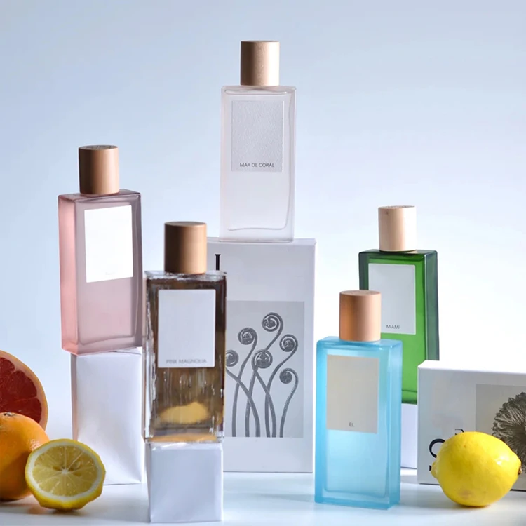 Fashion wooden lids empty luxury glass spray perfume bottles 50ml 80ml 100ml spray bottles for perfume oil