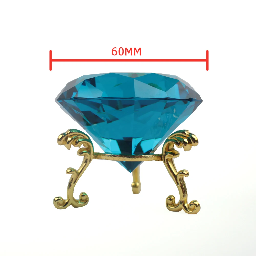 Wholesale High Quality Colored Facet Diamond Crystal Glass for Wedding Souvenirs