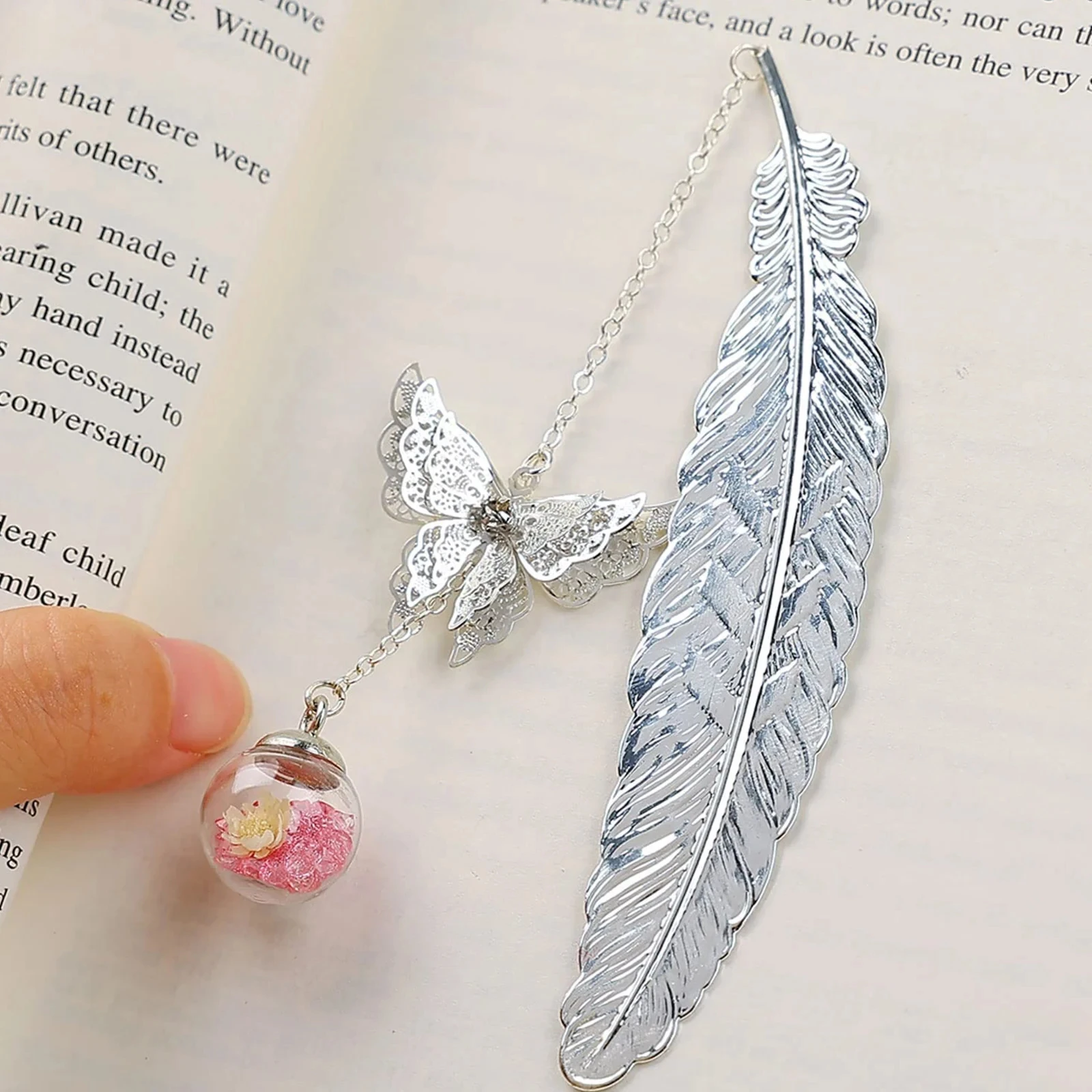 Flower Specimens Butterfly Pendant Bookmark Chinese Style Creative Metal Feather Stationery Book Marks for Teacher Gift Supplies