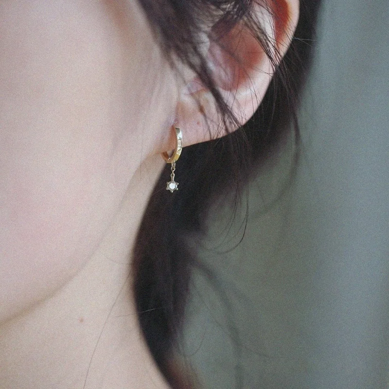 Customizable 9K Gold Zircon Chic Korean Ear Ring Short Chain with Small Drill Buckle Pearl Hoop Earrings for Wedding Gift  kj303 4