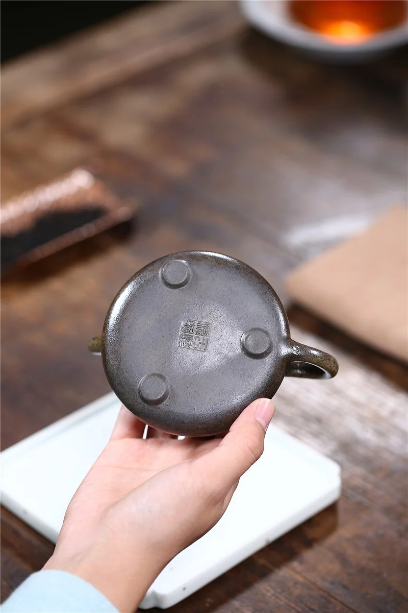 Pure handmade purple clay teapot Yixing Zisha hu teapot wholesale