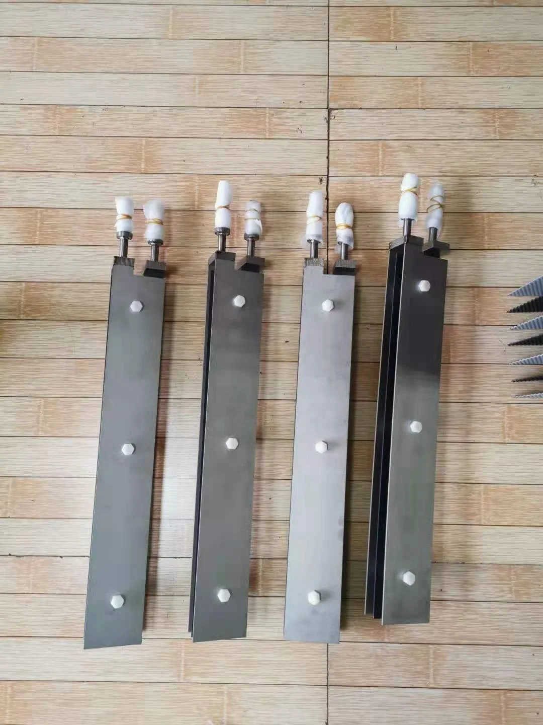 Ruthenium Iridium Coated Titanium Anode Group for Electrolysis Cell