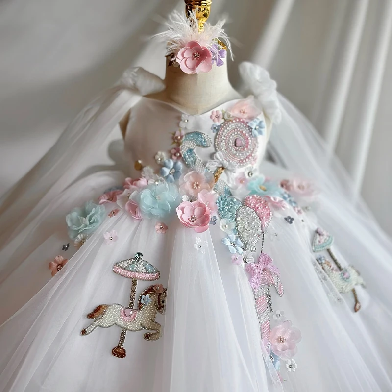 Wholesale Kids Clothing Stunning V-Back Luxury Pageant Tulle Ball Gown Sleeveless 3D Flowers Appliques Flower Girl Wedding Dress