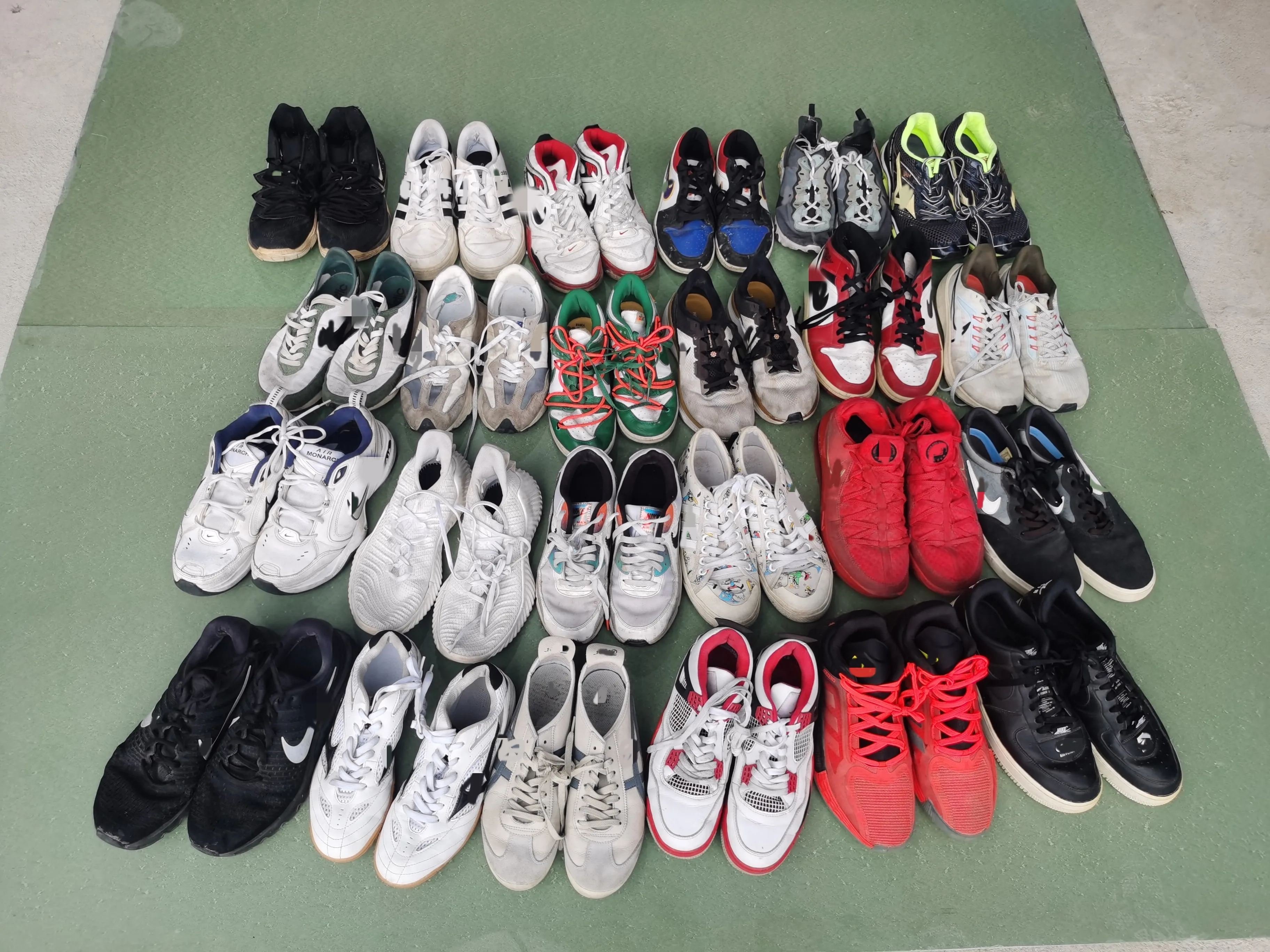 Second hand wholesale  sports bales luxury shoes high quality fashion style used International Men brand sneakers