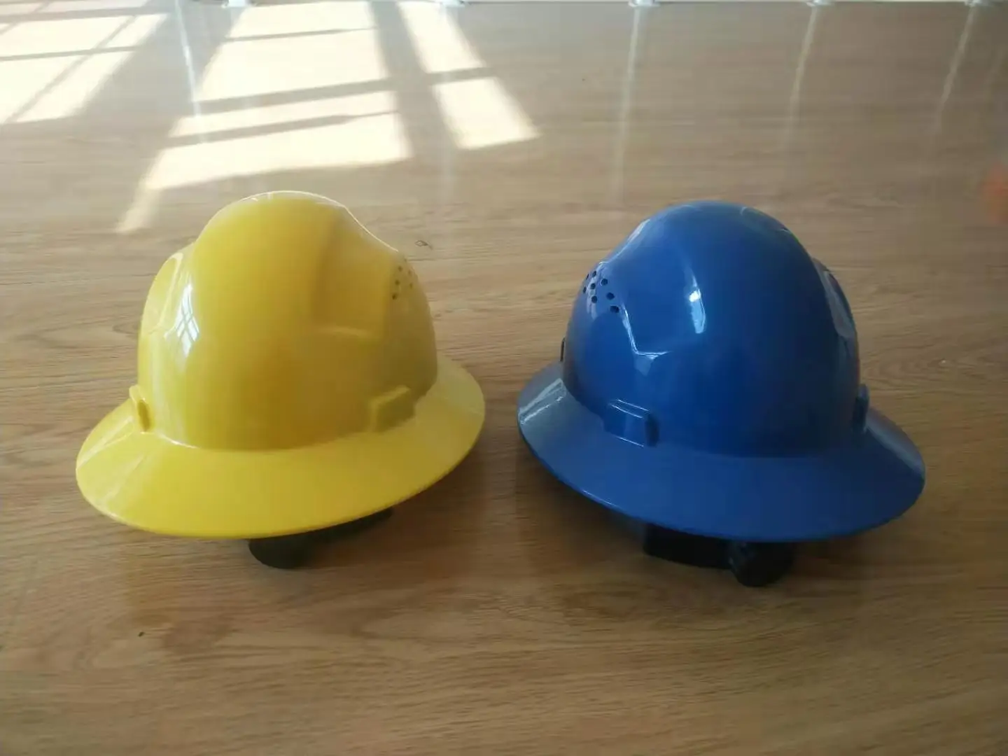 Safety Hard Hat Full Brim 6 Points Suspension Safety Helmet