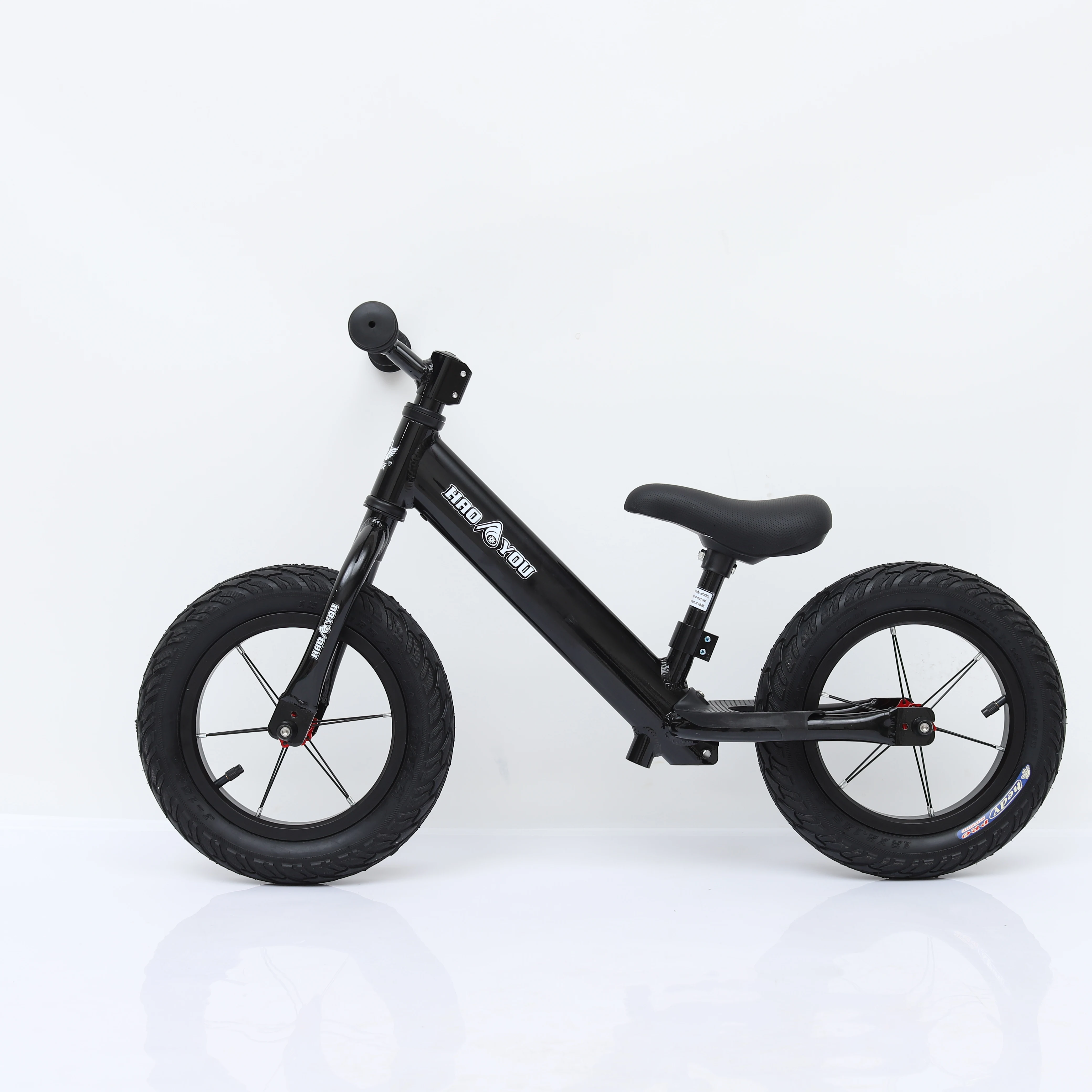 2019 wholesale plastic no-pedal baby kids push balance bike  Mini baby balance Bicycle