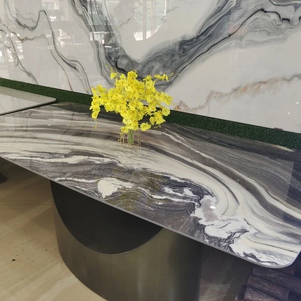  Luxury Glossy marble top dining table