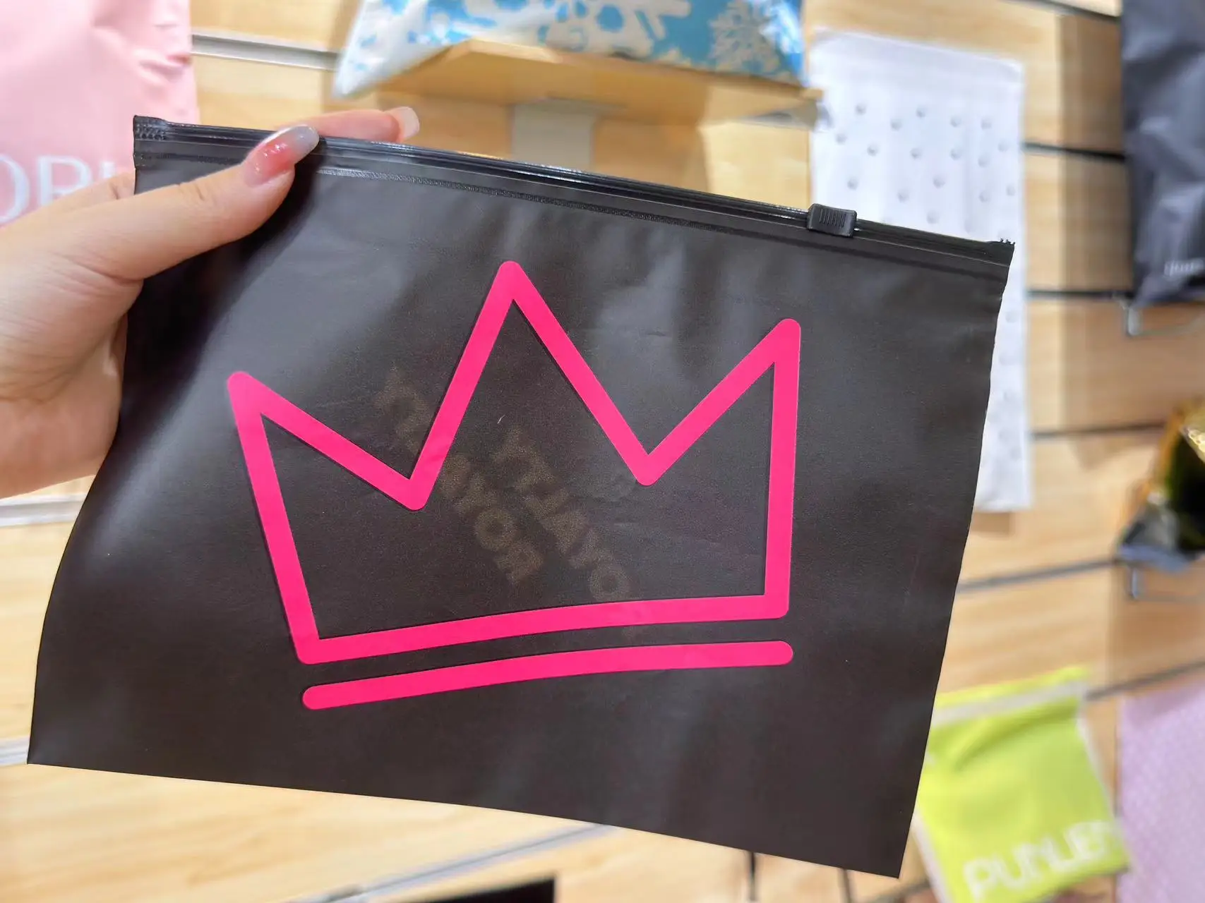 high quality matte white one side frosted bag clothing packaging bags plastic zip lock clear plastic bag with zipper