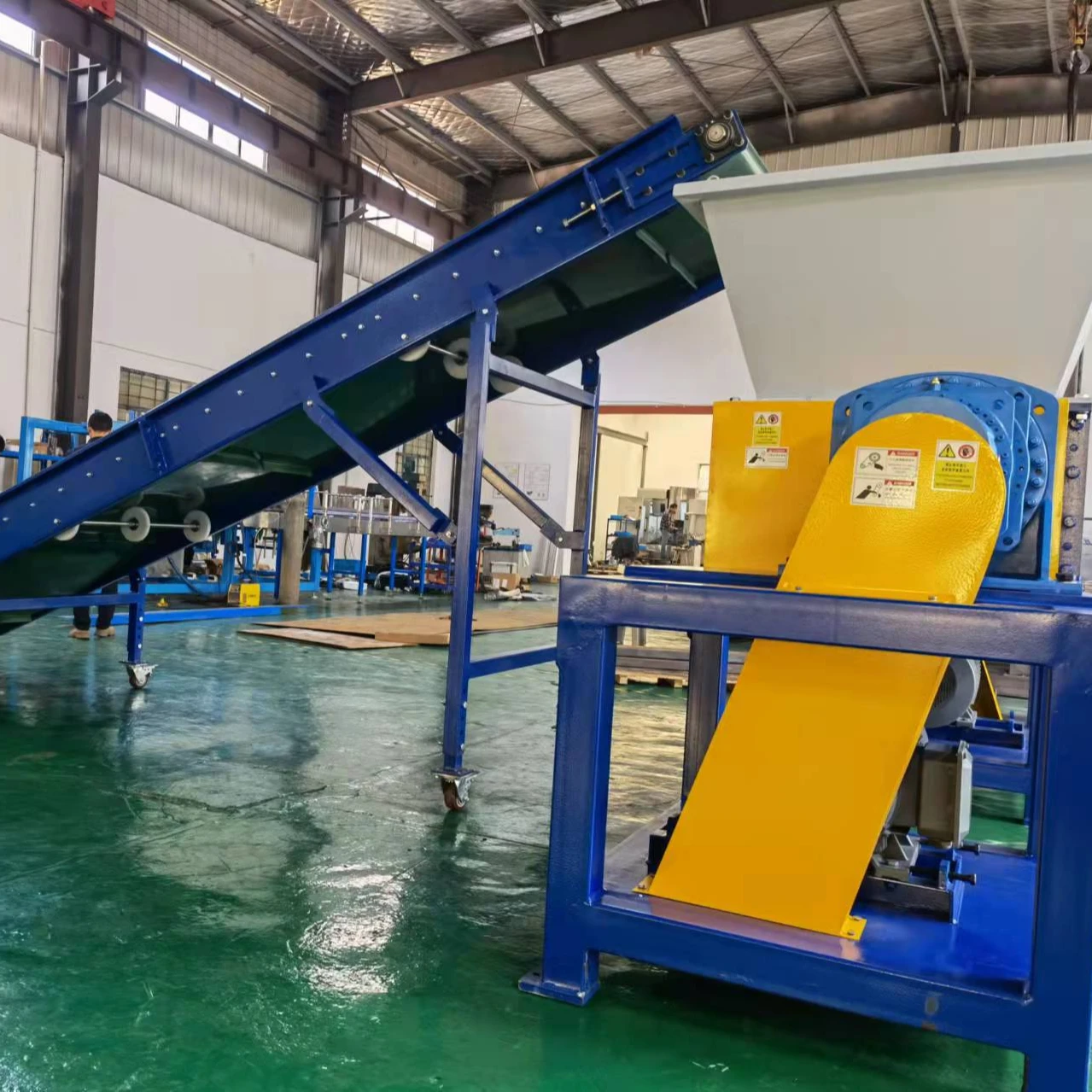 Manufacturer Professional Customization Double Shaft Mini Plastic Shredder