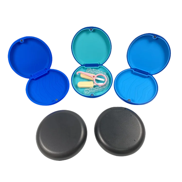 Manufacturer Logo OEM Portable  Dental Aligner Storage Silicone Magnetic Tray Plastic Denture box