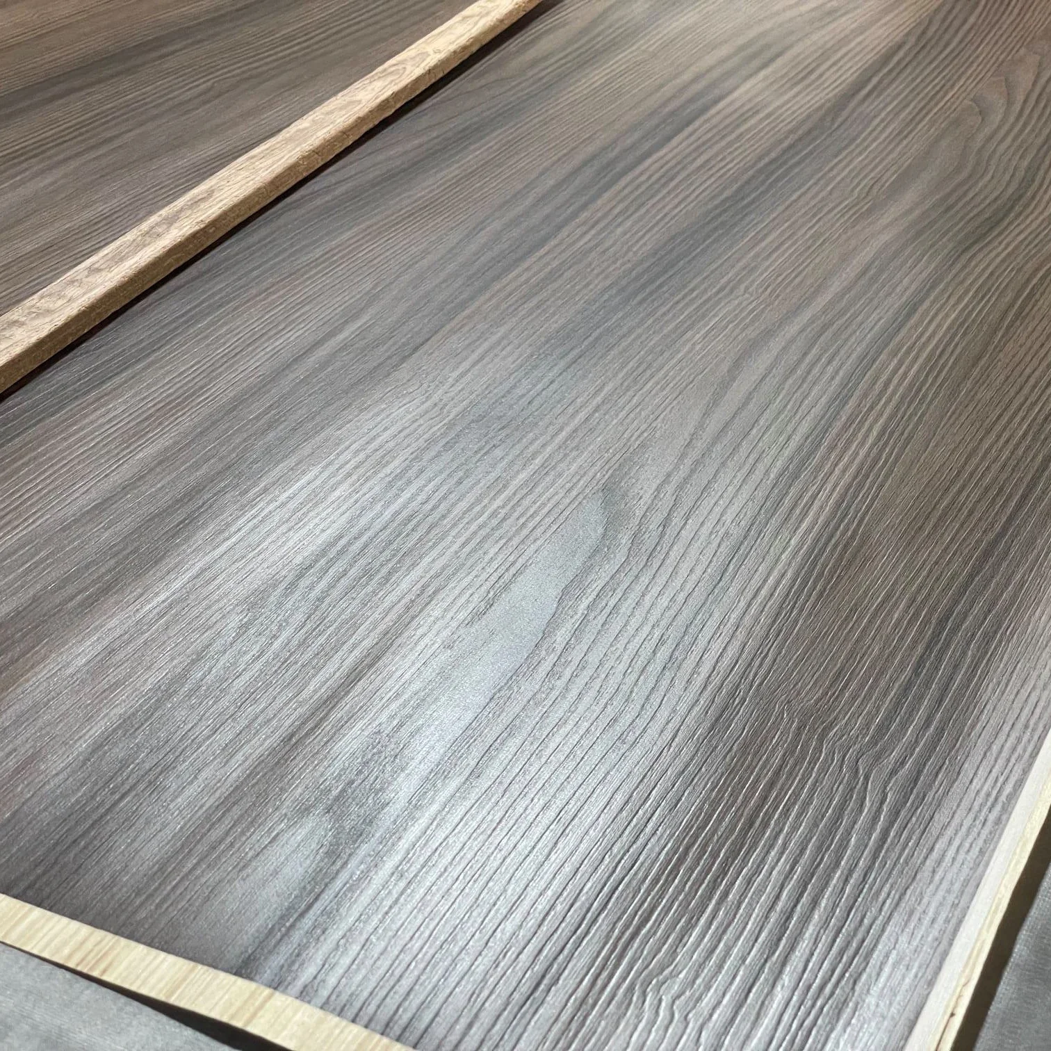 High Quality LVP melamine laminated recon veneer synchronized melamine veneer