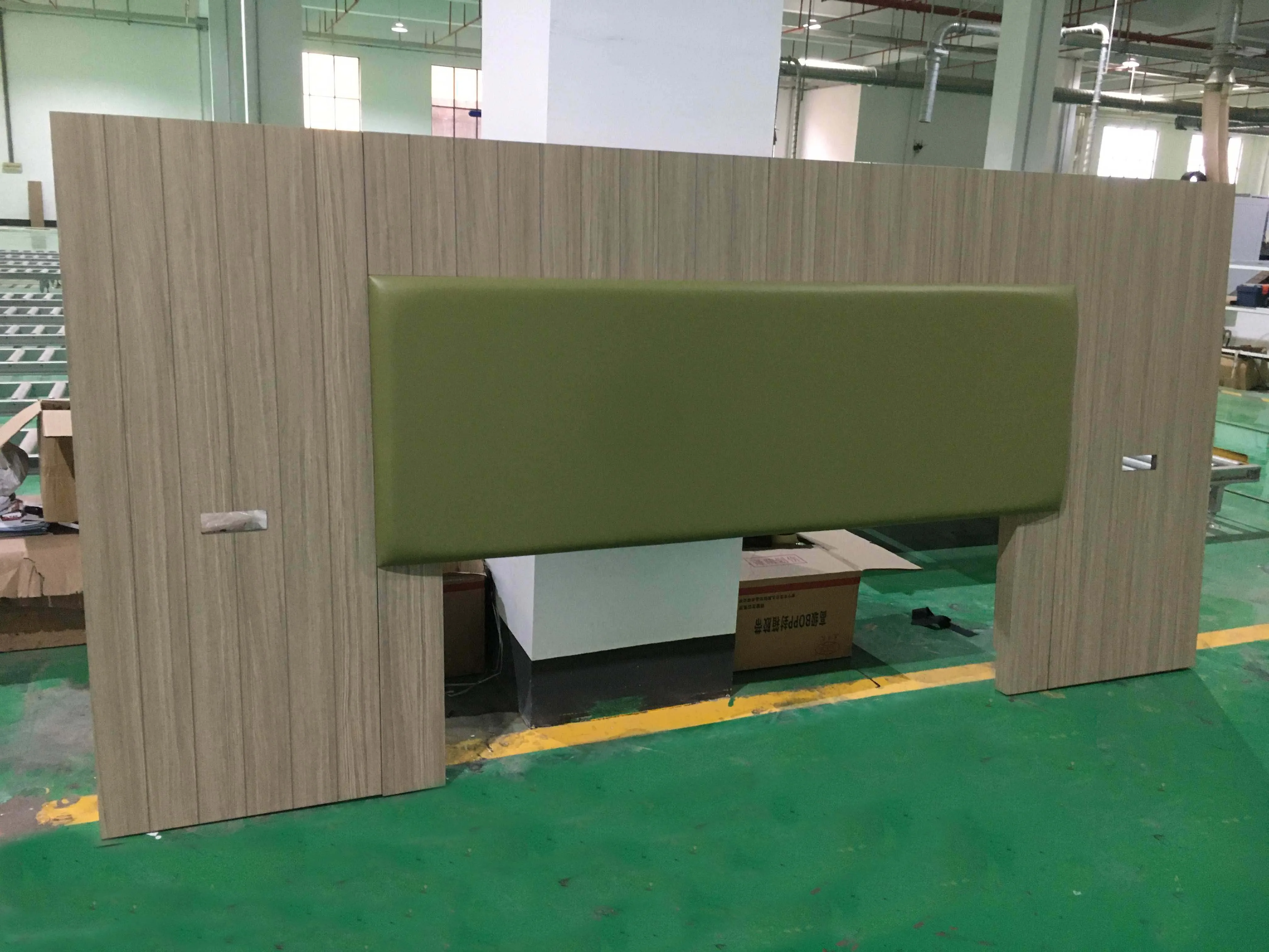 Country Inn  Hotel Room Furniture