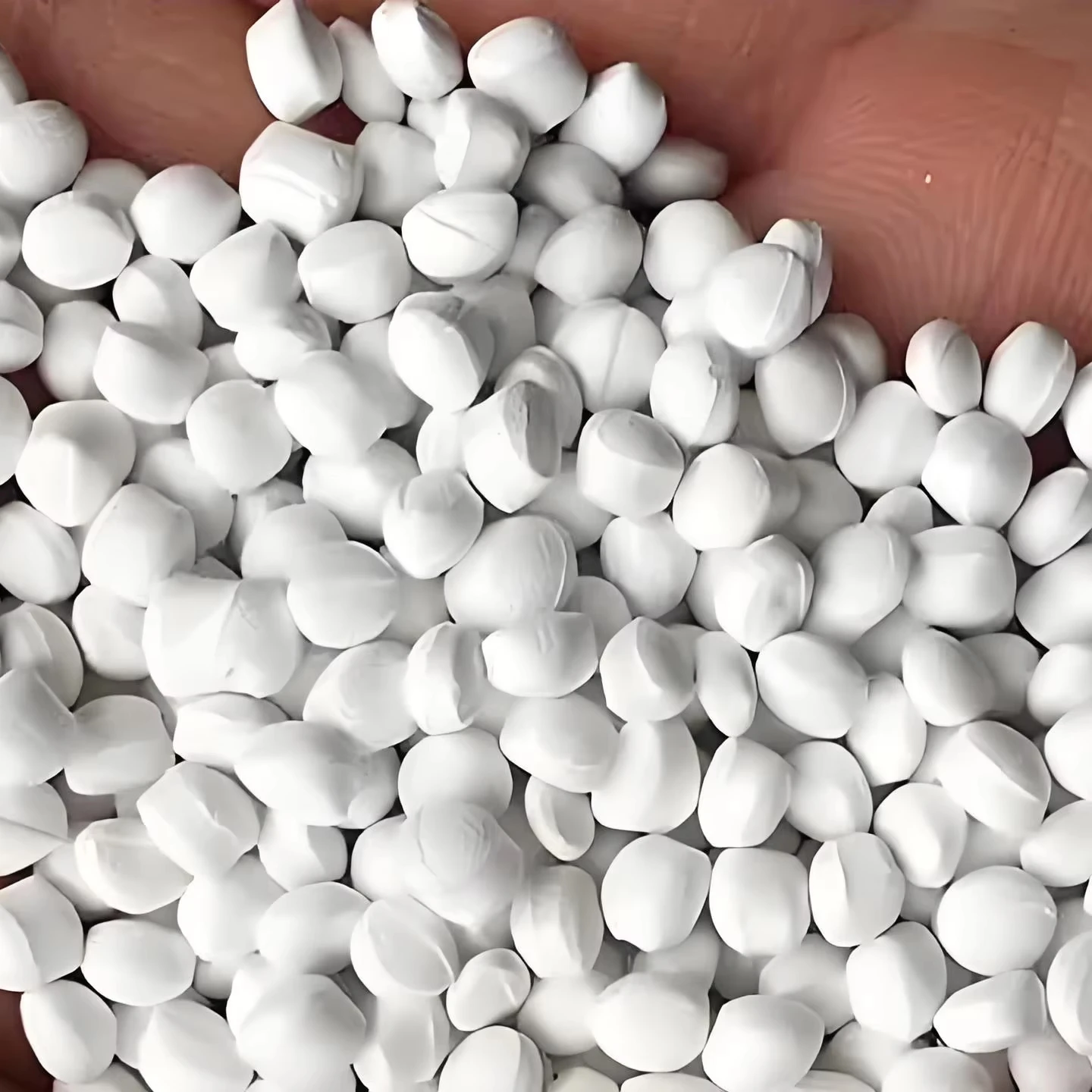 Plastic caco3 filler white masterbatch with pp/pe/hdpe/tpu