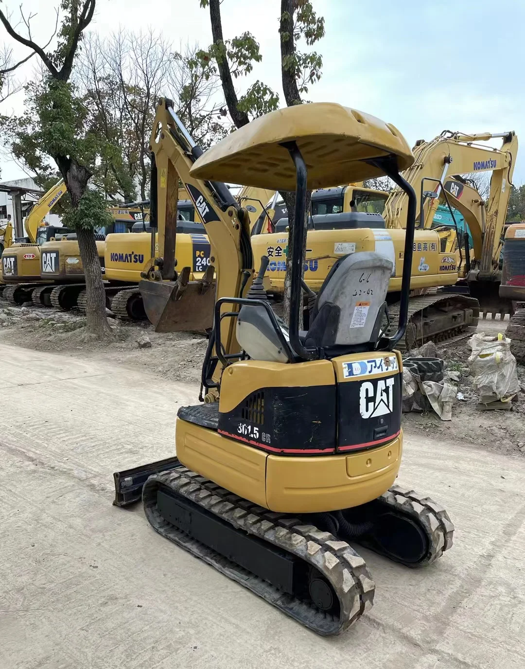 Factory Supply Attractive Price Cat 1.5t Used Mini Excavator