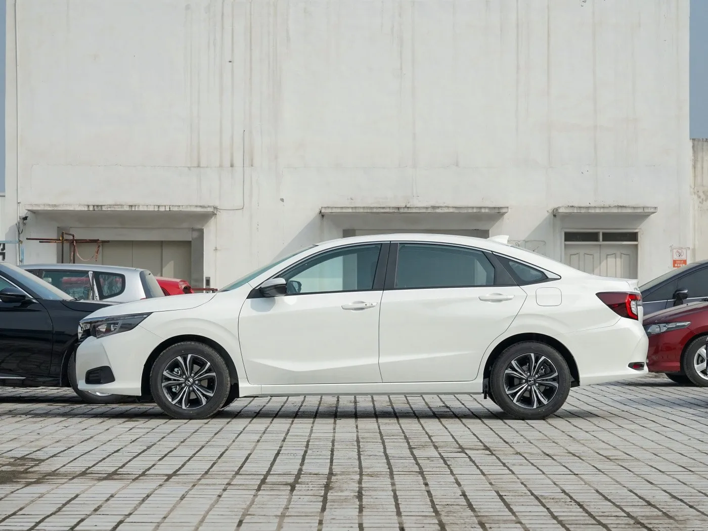 Uzbekistan 2024 Honda Crider Gasoline Car for Sale 1.0T Luxury 5 Seats Sedan Honda Crider New Car
