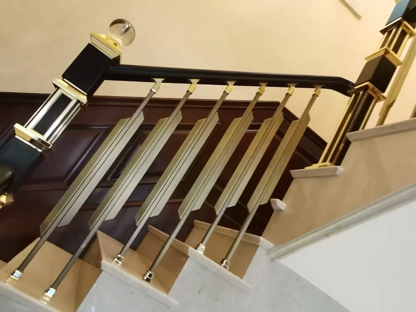 Modern Minimalist Floor Mounted Luxury House Decorative Stair Handrail And Balustrade Design