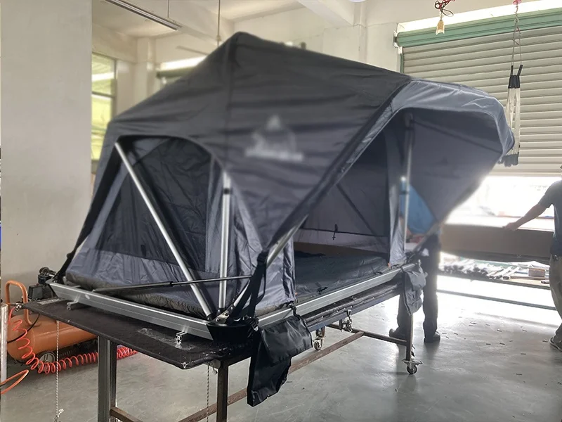 Outdoor Offroad Overland Camp Vehicle Car Top Roof Tent Adventure Camper 4X4