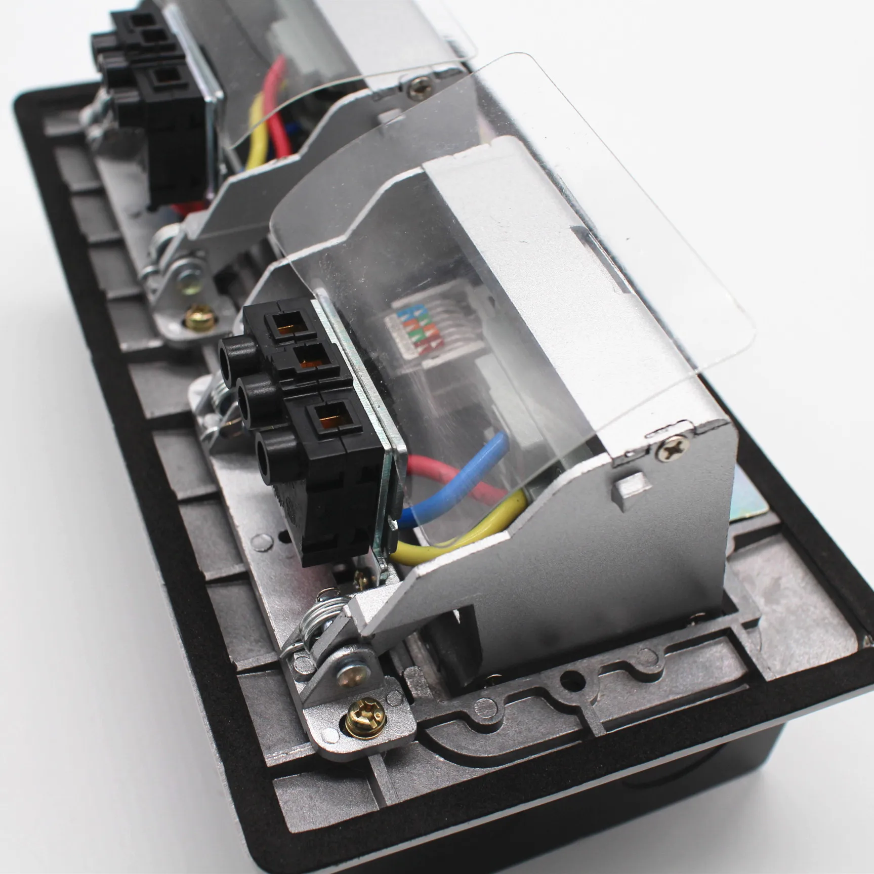 Aluminum alloy pop-up floor box with 2 gang universal socket