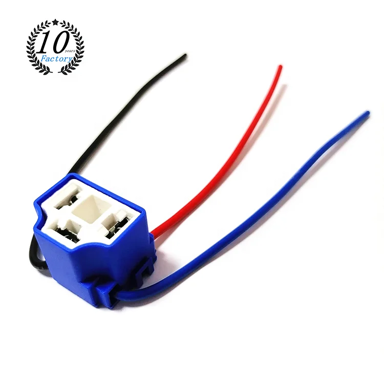 SKYEARTH factory Offer High Quality H4 Led Headlight Socket Wiring Harness Ceramic H4 Socket Angled 3Pin Female Connectors