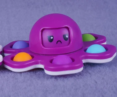 Hot Selling Rotating Octopus Silicone Fidget Toy Octopus Push Bubble Popping Keychain