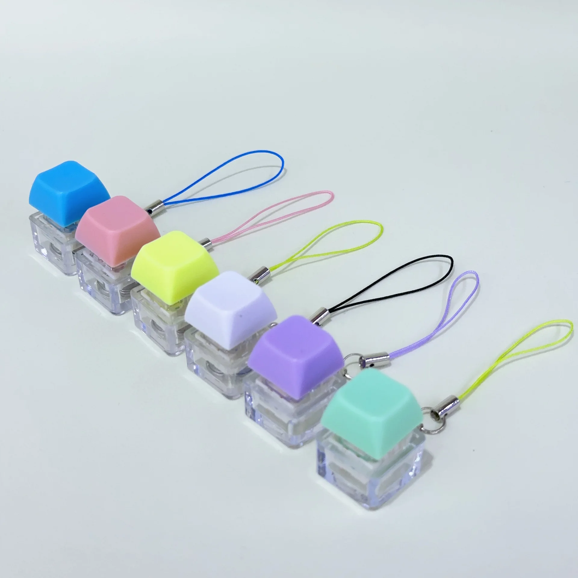 Decompression New Arrival Wholesale Custom Logo Various Colors Metal Button Keychain For Adults