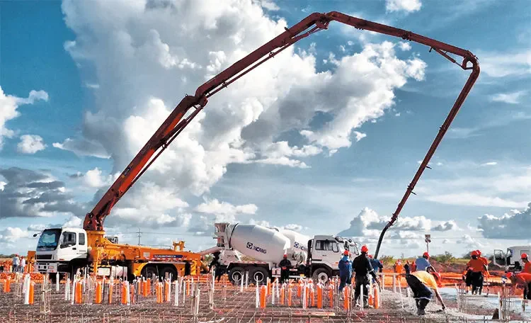 Китай Xuzhou 43m бетононасосы HB43V грузовик монтируется бетононасос для продажи