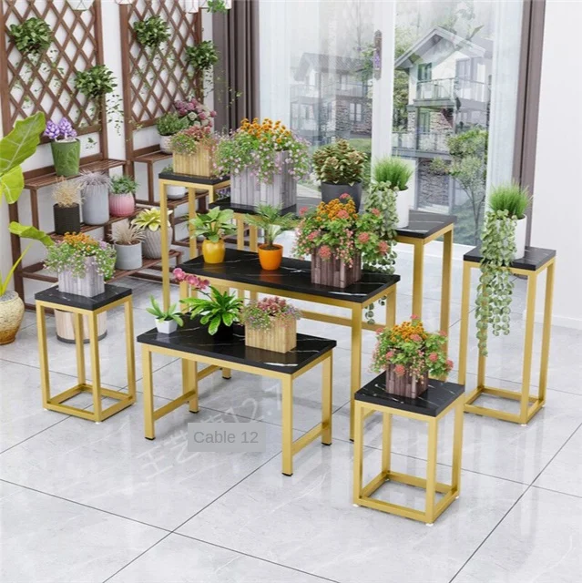 OEM Flower shop high and low display stand with water table holding bouquet