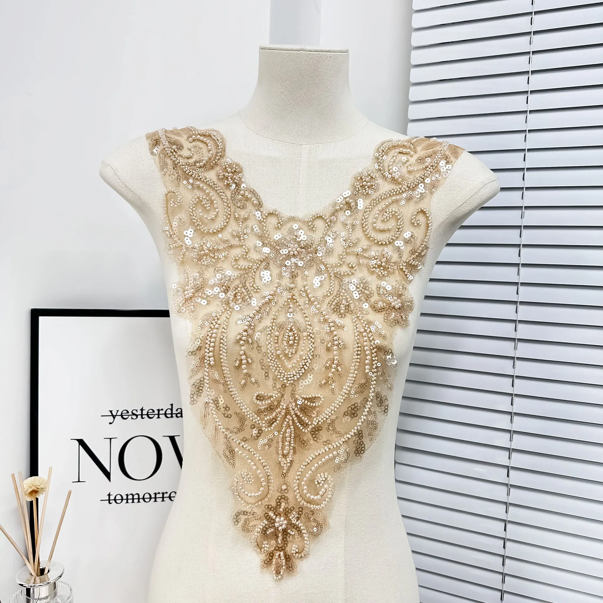 AFFNINTY Bridal Crystal Beaded Embroidered Patches Sequin Collar Neckline Design Applique For Muslim robe