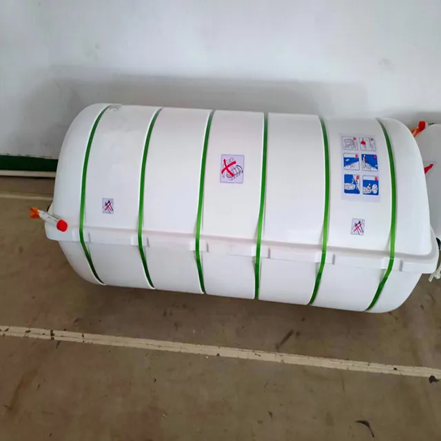 Open reversible inflatable life raft for 100 people with HSC pack