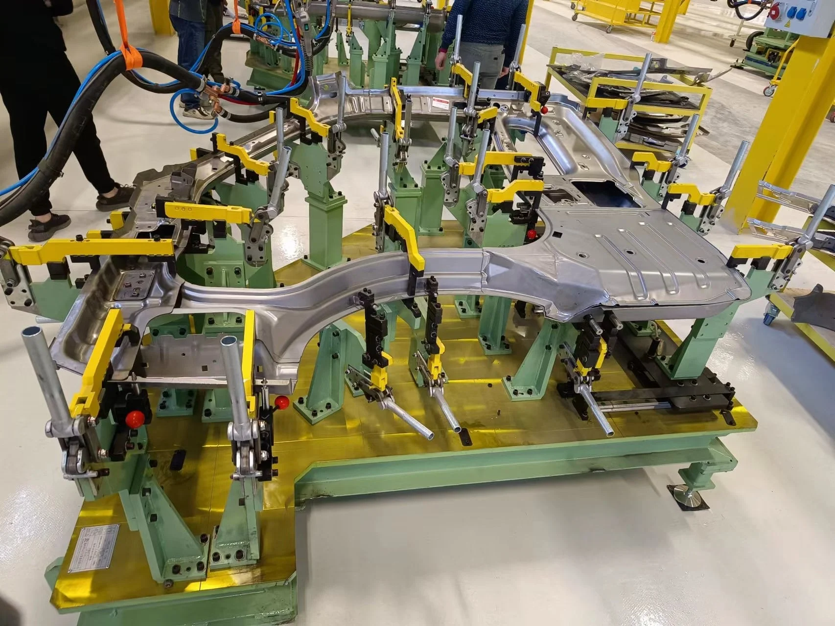 SKD/CKD electric car assembly welding workshop manufacturing plant equipment