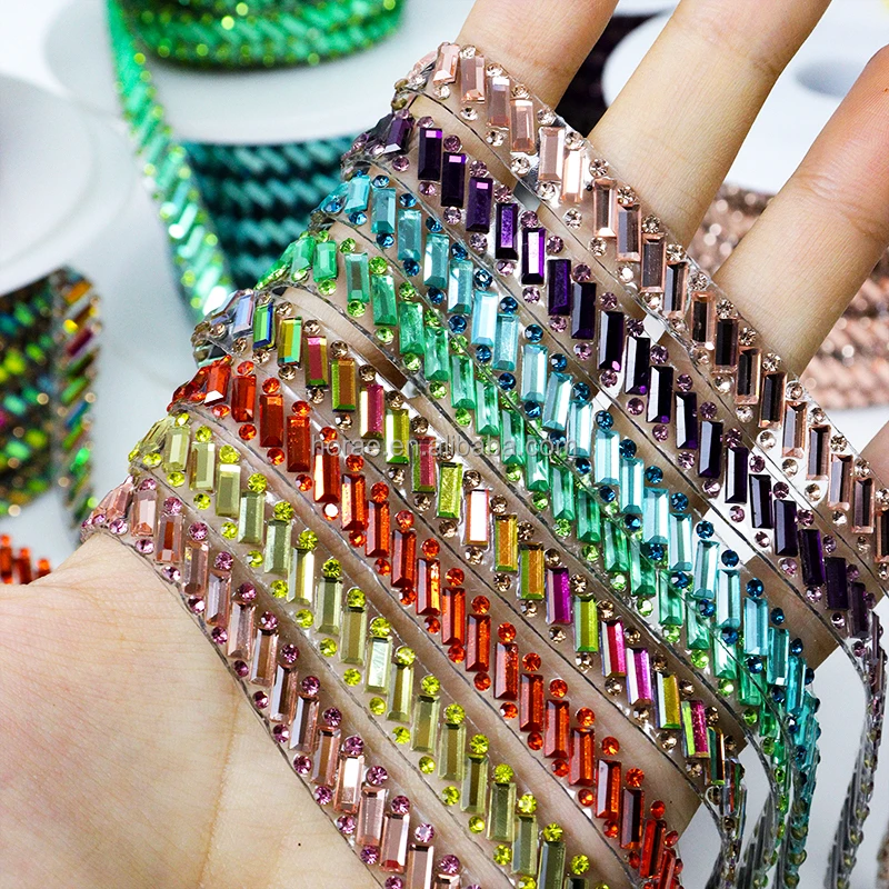 Тр018 лидер продаж отделка из железа на основе смолы горячая фиксация Пластиковые Золотые сверкающие кристаллы a/b различные цвета стразами