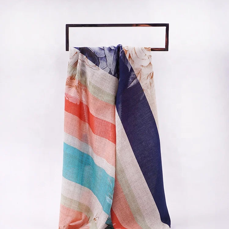 Stylish woven digital plain fabric 100% printed rayon fabrics with flower pattern