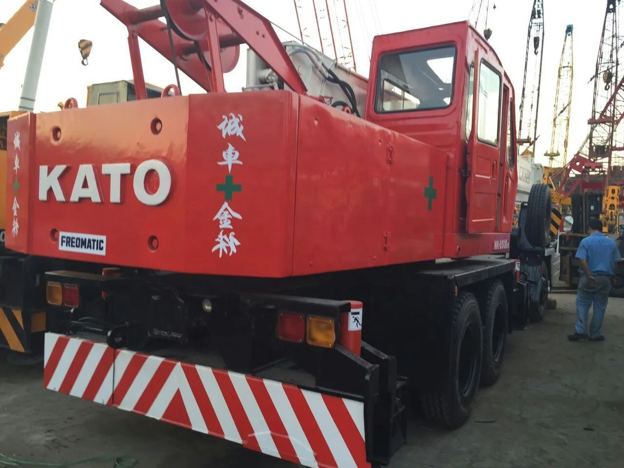 Reliable Quality Kato 25ton Nk250E Mobile Crane Used Kato Nk300E 30ton Cranes Made in Japan