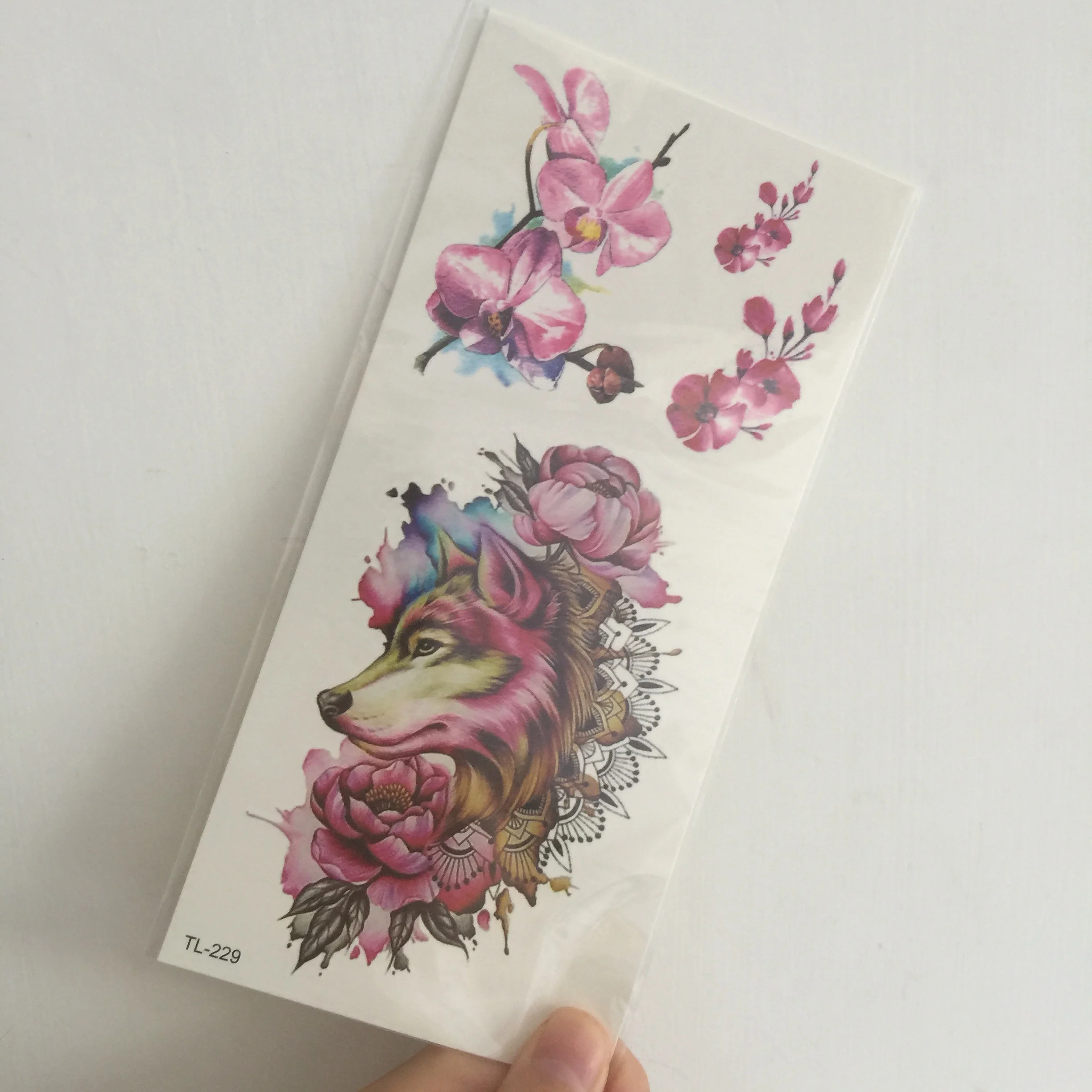 Girl Neck Art Sticker Watercolor Fox Tattoo Sticker Water Transfer Temporary Tattoo Sticker