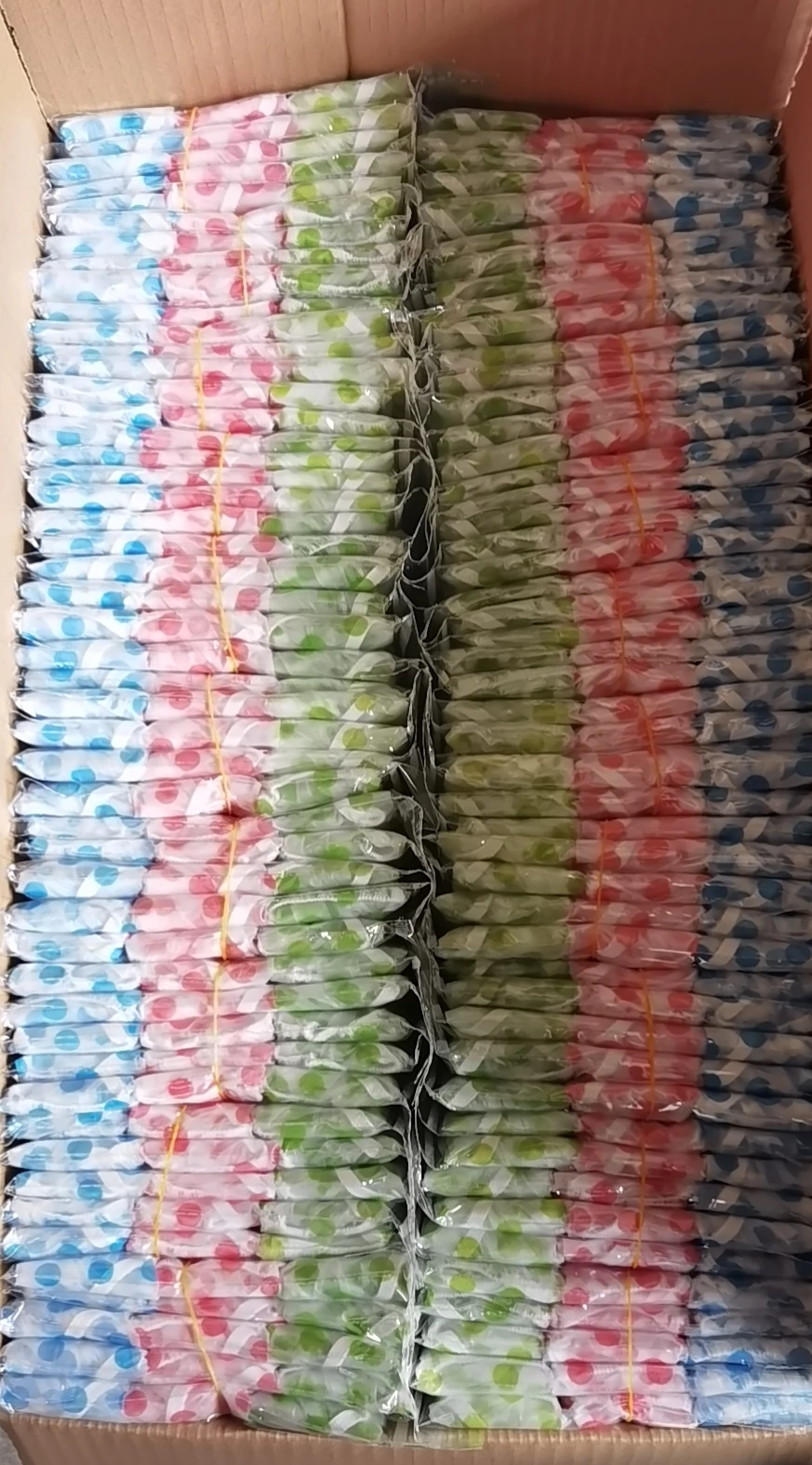 3 pack of cute cheap Waterproof dustproof PE PEVA Plastic point shower caps with elastic band for women