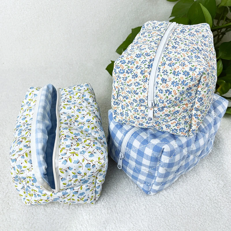 Hot Sale Cute Travel Women Lightweight Blue Gingham Makeup Pouch Small Floral Cotton Cosmetic Bag