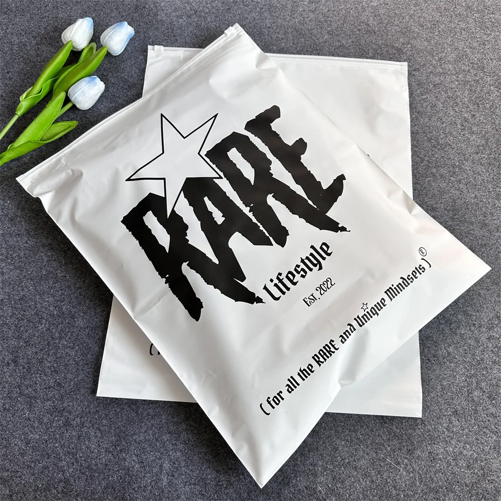 Hot Sale Custom White Plastic Packing Bag Lock Zipper Bags Wholesale Poly Ldpe Frosted Clothing Dress Zip Bag With Logo Printed