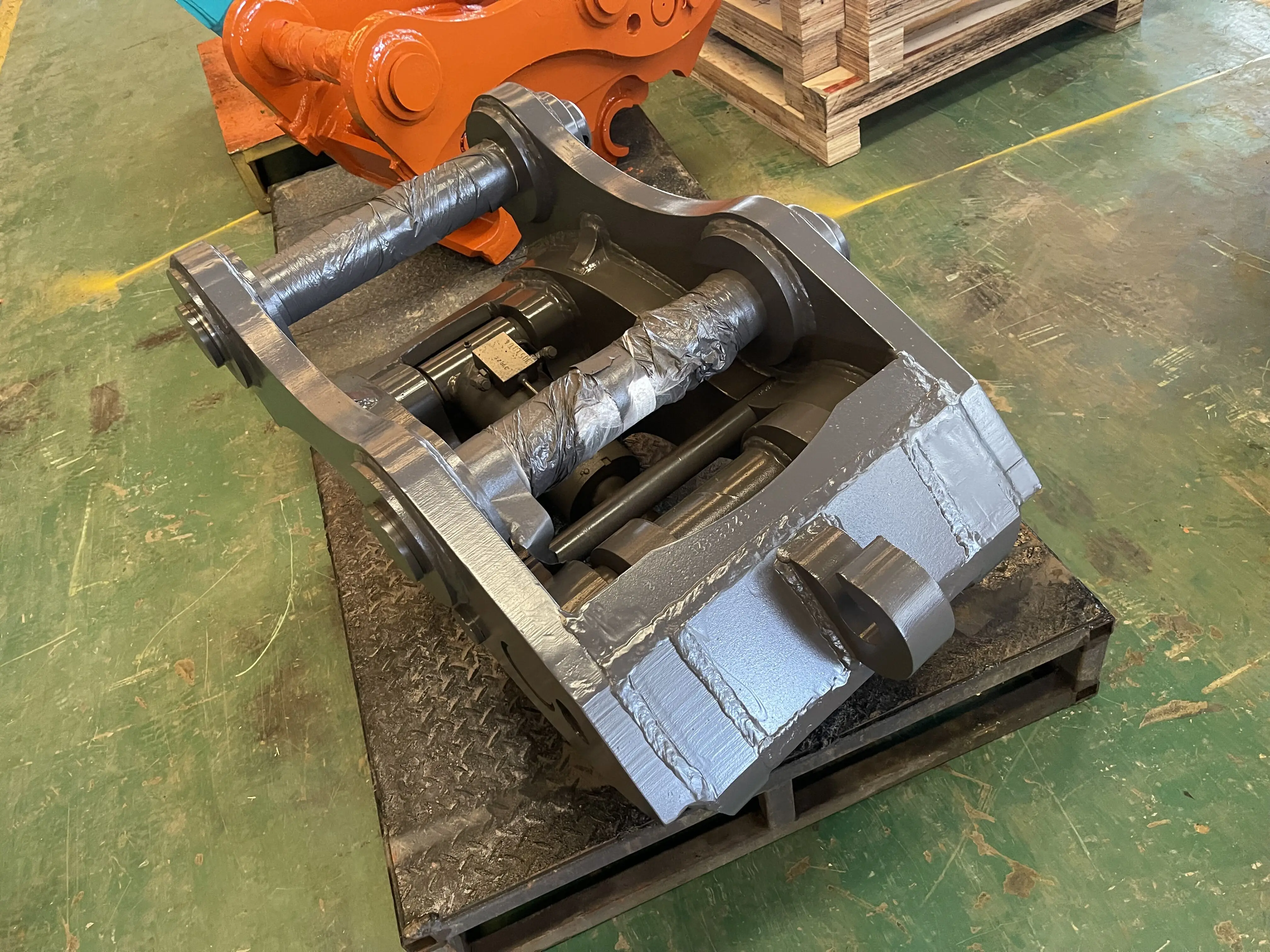 MONDE Hydraulic Quick Hitch for 2-40 Ton Excavator Quick Coupler Quick Change