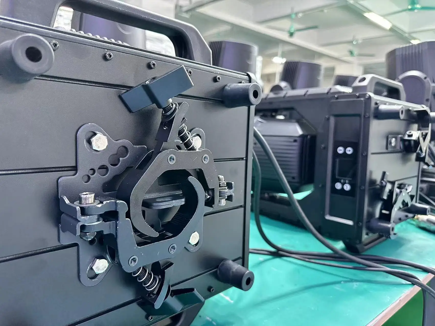 400W Waterproof Moving Head light Outdoor IP66 Moving Head Sky Beam stage light