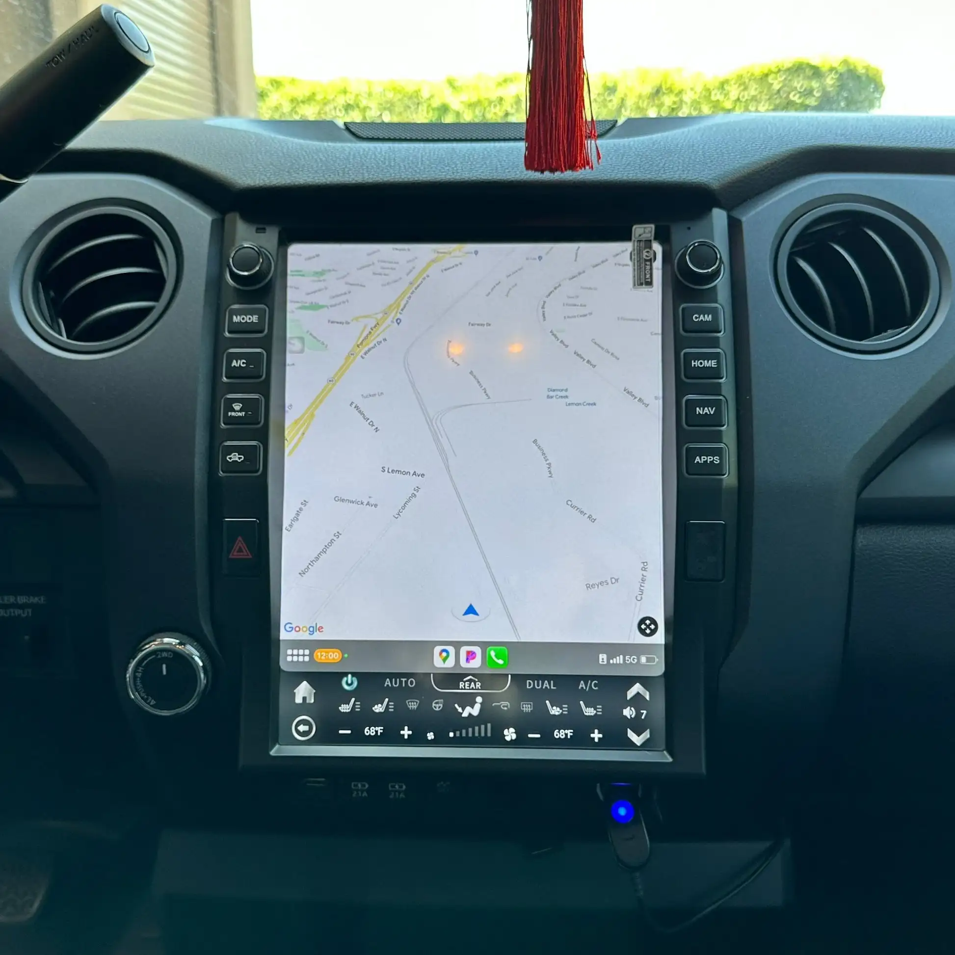 Tesla Style13 inch Carplay  Vertical Screen GPS Navigation Car DVD Radio Player for Toyota Tundra 2014-2021