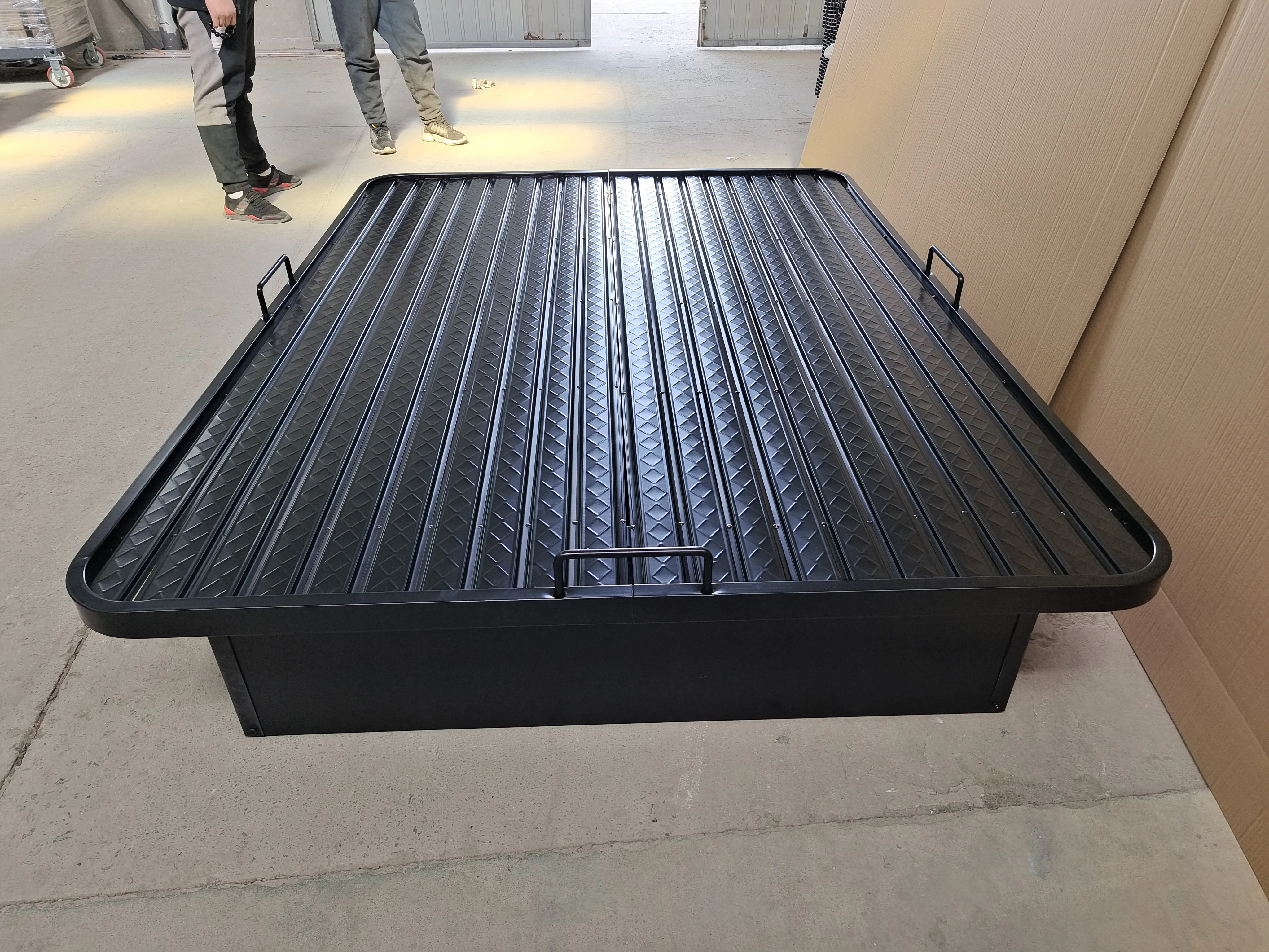 Hotel bed luxury mattress bed 5 star king size queen size hotel metal hotel bed frame