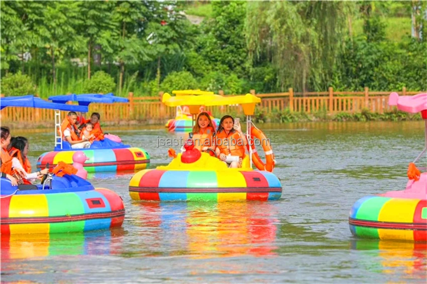 Inflatable bumper cars water pool Kids Inflatable Electric Fiberglass Rubber Plastic Bumper Boat for Amusement Park Gas powered